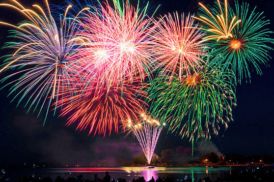 Canada+day+fireworks+toronto+lakeshore